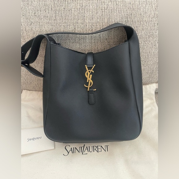 Saint Laurent Le 5 a 7 supple small bag NEW WITHOUT TAG - Picture 1 of 7